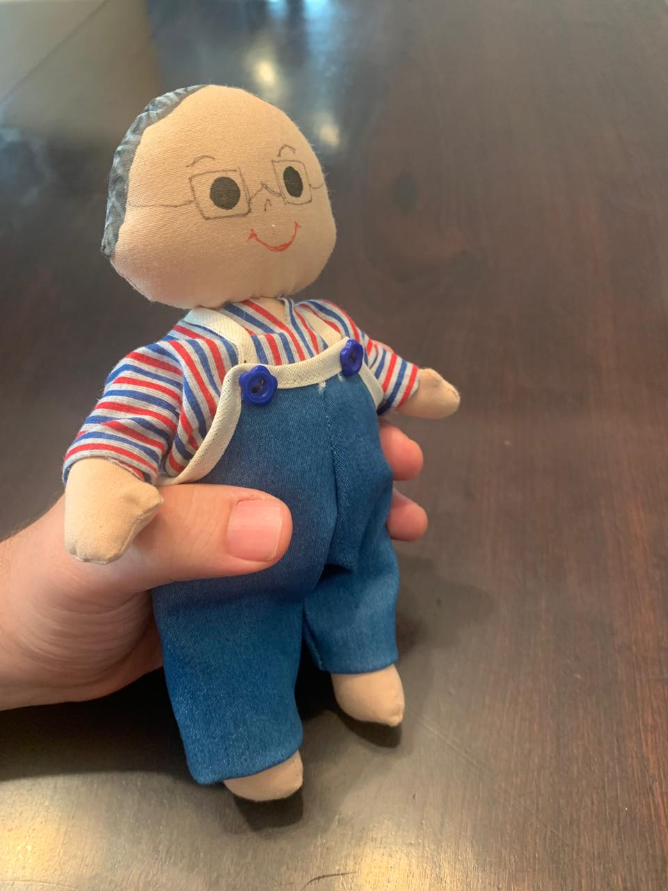Happy Grandpa – The Joy of Contentment in a 20cm Doll